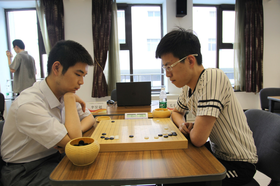 吃瓜冲浪日记微博游戏画面截图