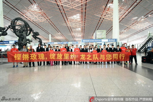 申京讀秒出手欲造約基奇犯規 兩人雙雙后倒 美媒：兩個人瘋狂假摔