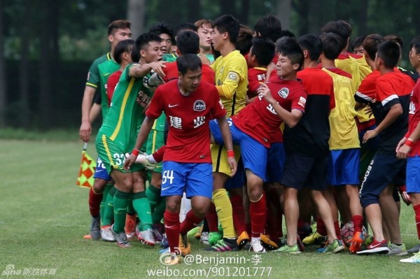 [流言板]杨瀚森翻译：起伏是肯定的&不能指望瀚森每场都像打国王那样