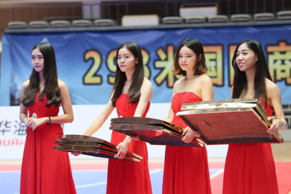 东契奇火热开局比肩NBA诸神 超凡表现剑指MVP奖杯