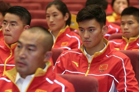 新万博真人在线截图