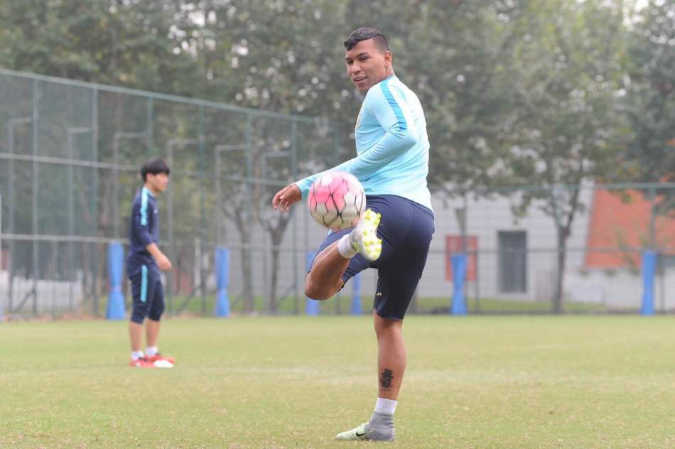 杜蘭特解釋在火箭戰勝魔術比賽中，為何對阿門·湯普森不守規矩