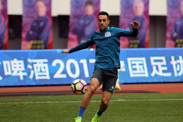 稍有回暖！克莱替补7中4&三分6中3拿11分4板3助 出现一次关键失误