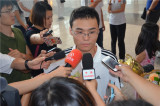 余泱漪接受媒体联合采访