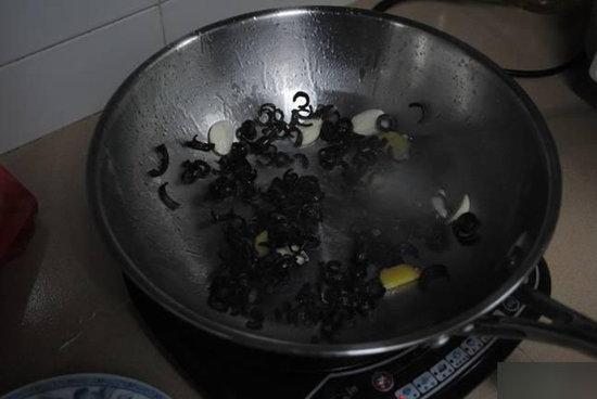 最牛的厨师_比我牛逼的厨师还在努力,我没资格说累......