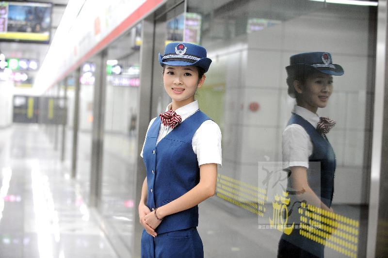 人口管理员制服_实有人口管理员工服