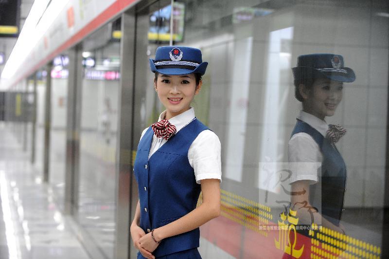 人口管理员制服_实有人口管理员工服