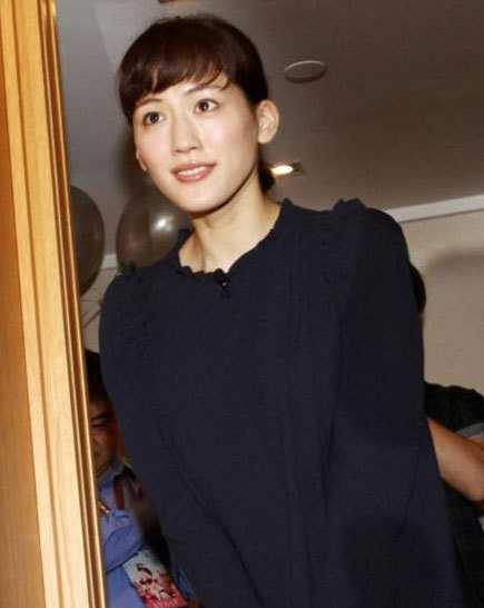 隐乳女星