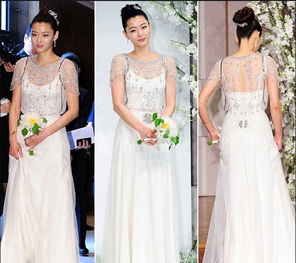 最美婚纱服_最美婚纱(3)