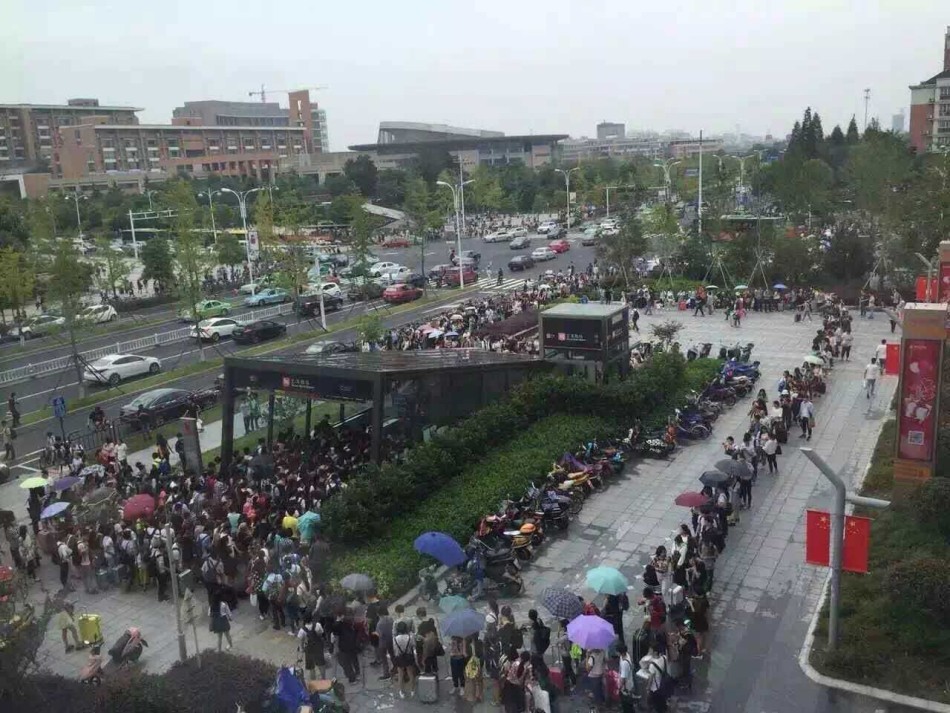 杭州市有多少人口_杭州凤凰行动 高清照片