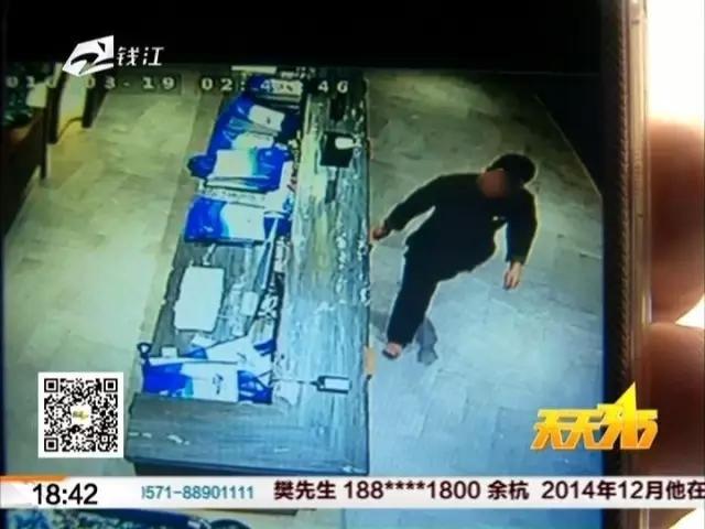 让男人看到她脱掉内衣_女士超薄内衣看到毛