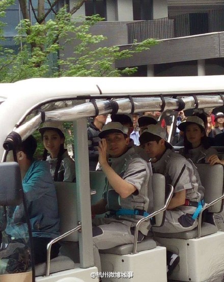 谁有跑男之制霸好莱坞的小说网盘。谢谢-求小