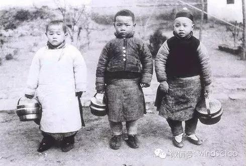 1919年经济学家_...革开放三十年 经济学家放眼量