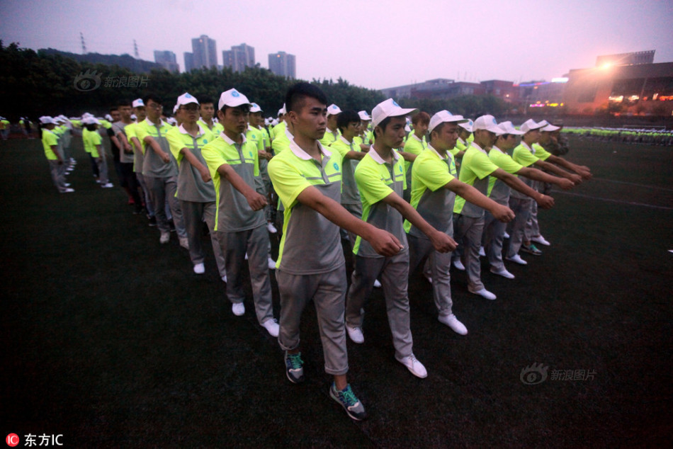 军训时穿什么内衣_军训时女生要穿袜子吗(3)