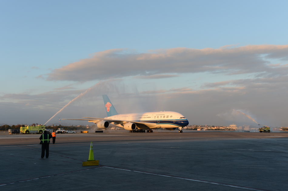 广州飞洛杉矶航班返航图片