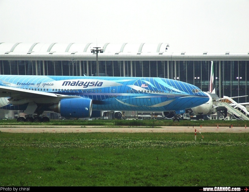 18 00:49:58 1 / 5 马来西亚航空公司执飞17日mh17航班的波音777客机