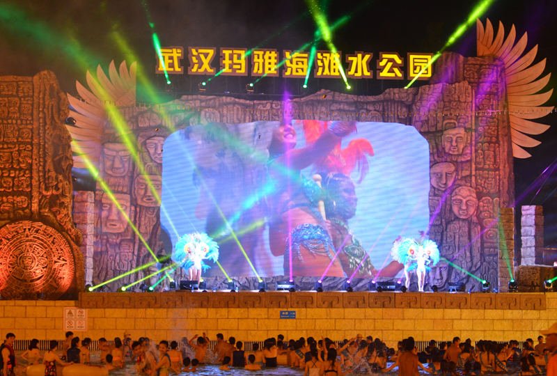 武汉夜场招聘_武汉九十年代的夜总会(2)
