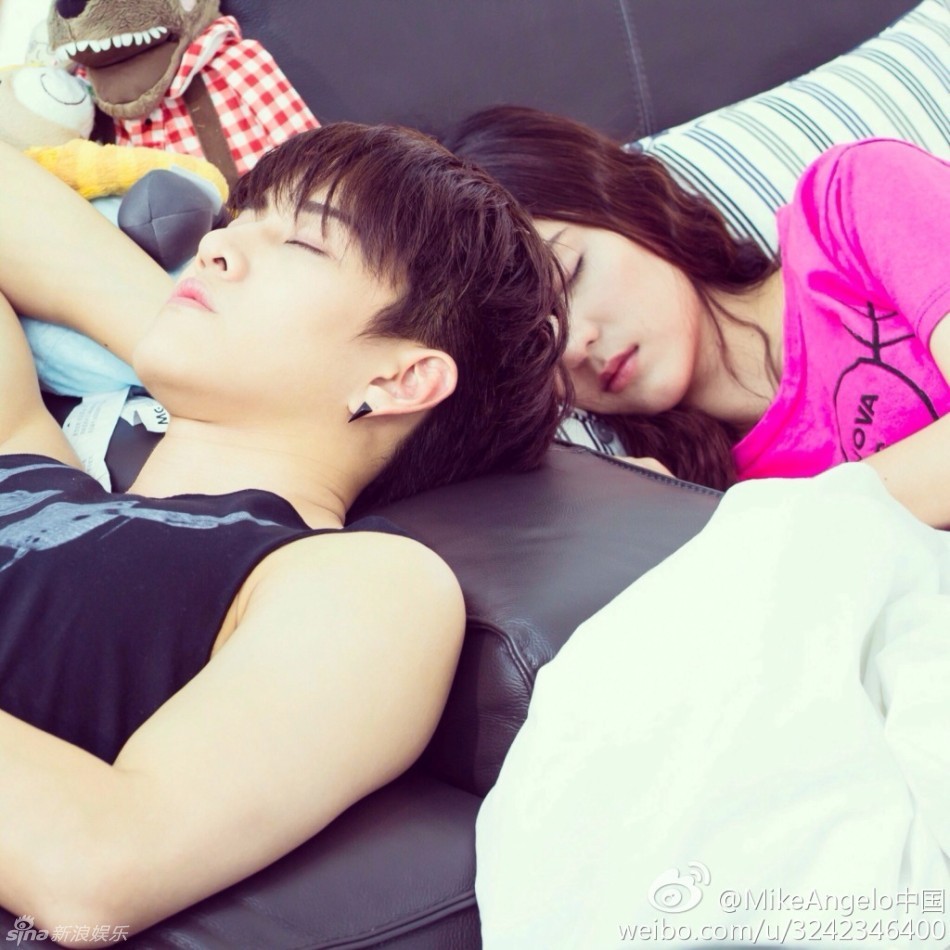 男女主性格可高冷可腹黑可多面都可以。古代穿