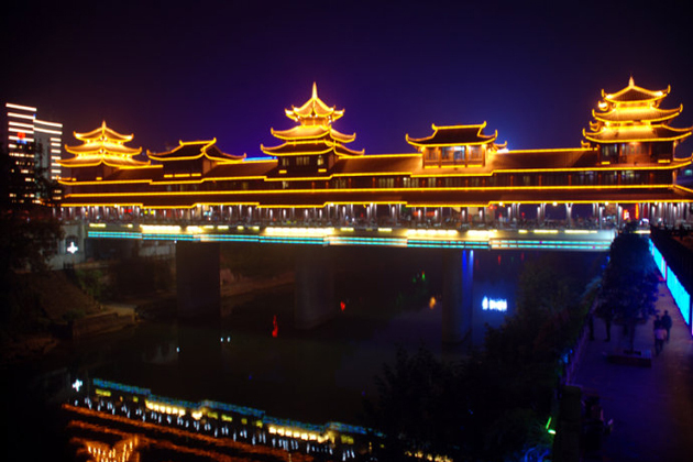 恩施州有多少人口_恩施州地图(2)