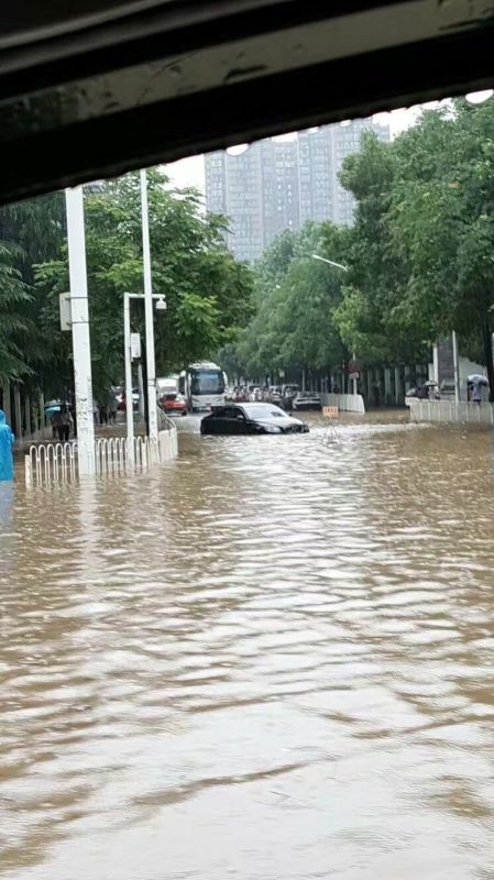 武汉被困人口_武汉人口分布图(2)