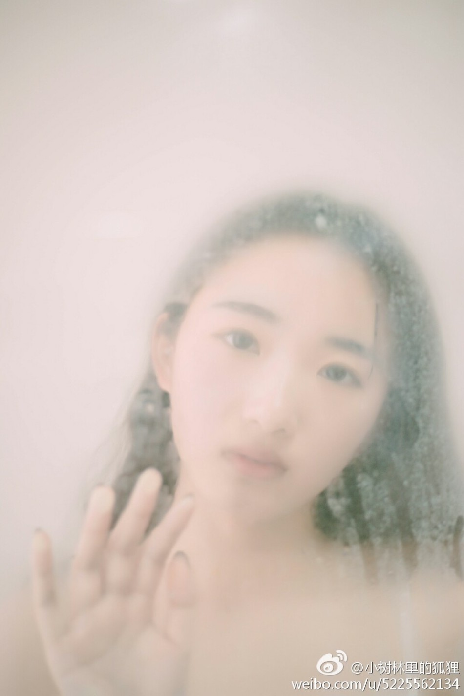 武汉工商学院校花晒唯美写真 清纯秒杀周冬雨