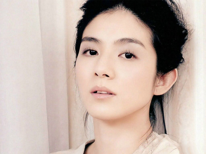 沉寂16年叶玉卿再度复出 盘点娱乐圈复出的性感女神