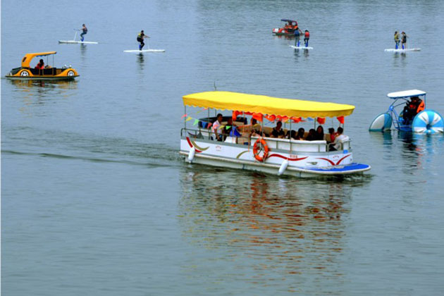 娱乐活动_水上步行球_水上娱乐活动有哪些 - 流