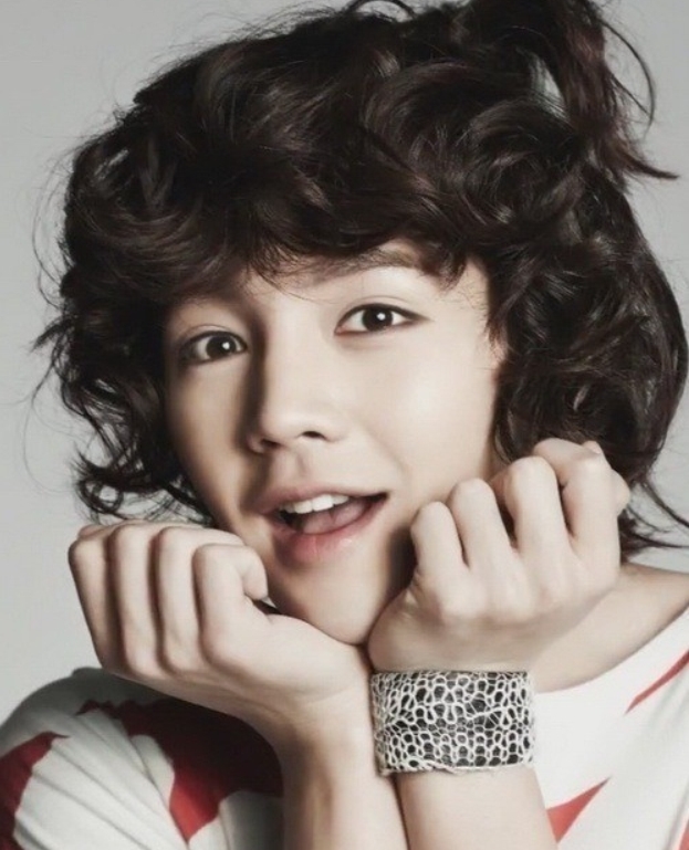 秦刚教授认为,资源型国家在发展中存在哪些问