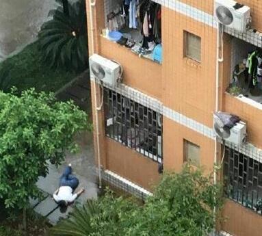 重庆邮电大学一大四男生坠楼身亡