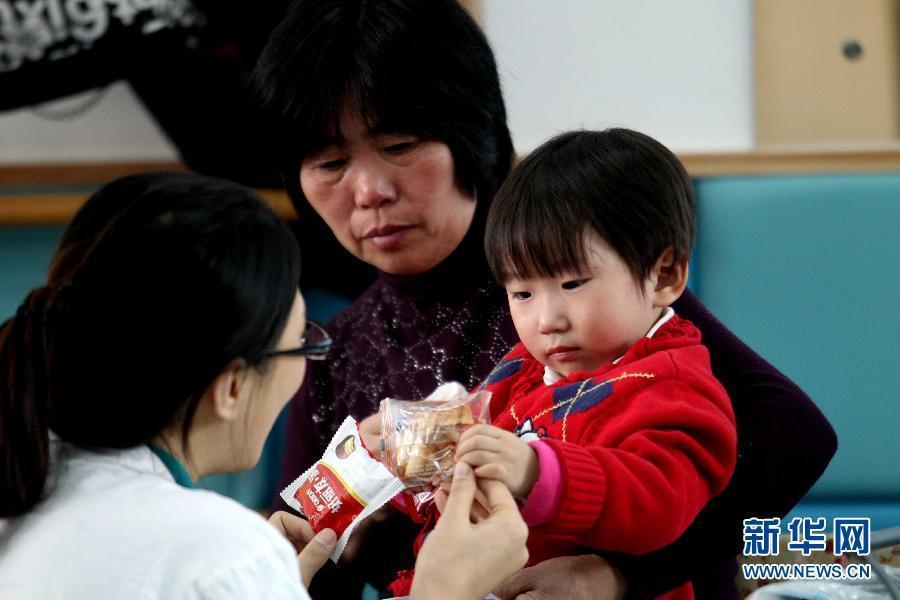 外地人离开上海回家创业怎么提取公积金和社保