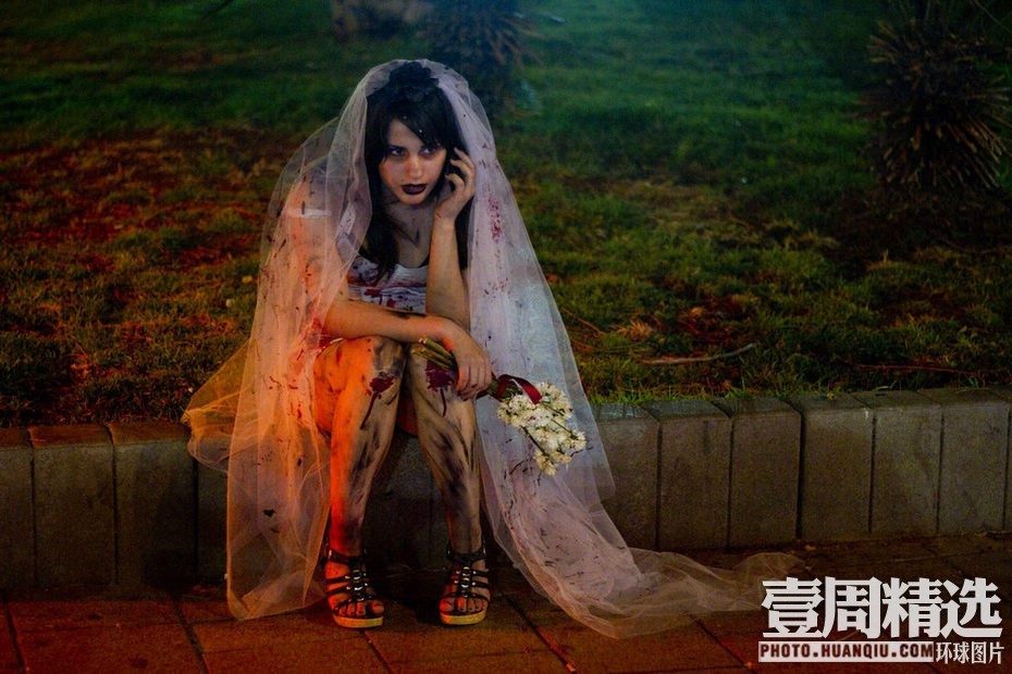 僵尸婚纱_马小玲僵尸婚纱照片