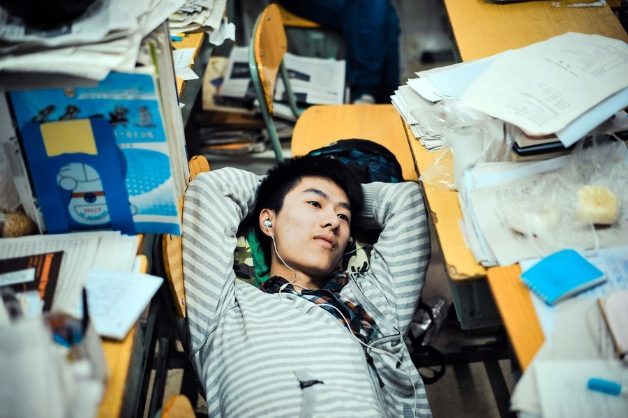 如果高四在家复读,学籍的问题怎么处理最好?去