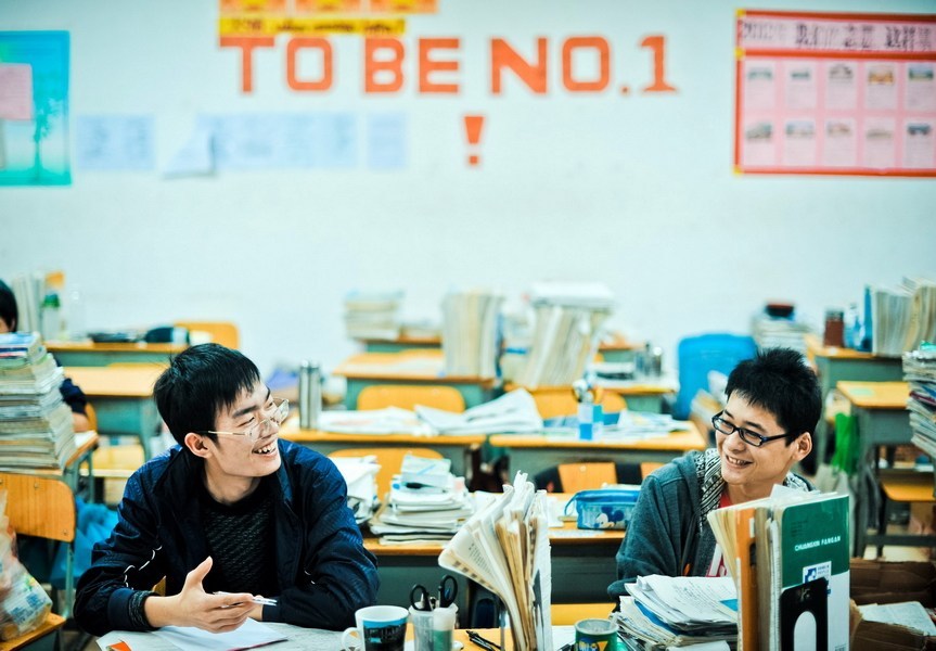 如果高四在家复读,学籍的问题怎么处理最好?去