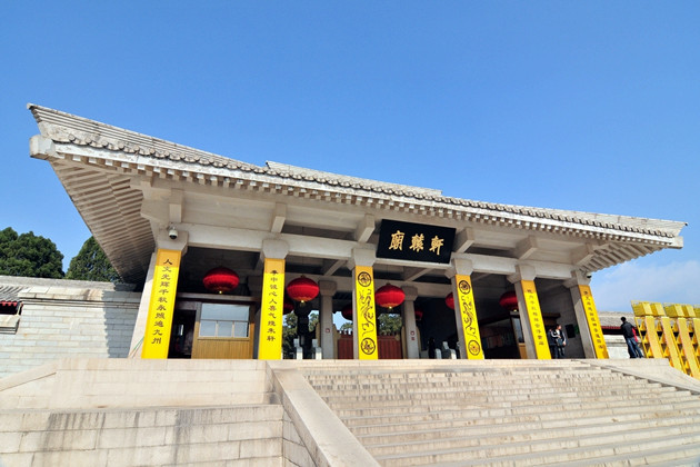 延安的红色旅游景点有哪些?各自的价格是多少