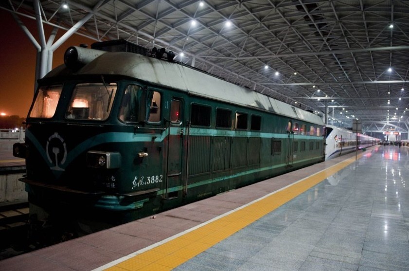 4火车02厢座8788是靠窗么-请问k1182次列车,