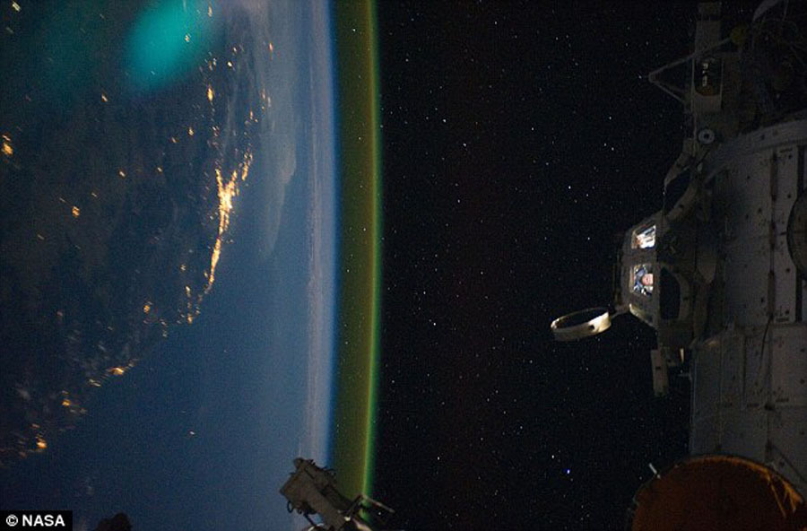 望远镜能看到宇宙的真实场景 21342_3078900_177446.jpg