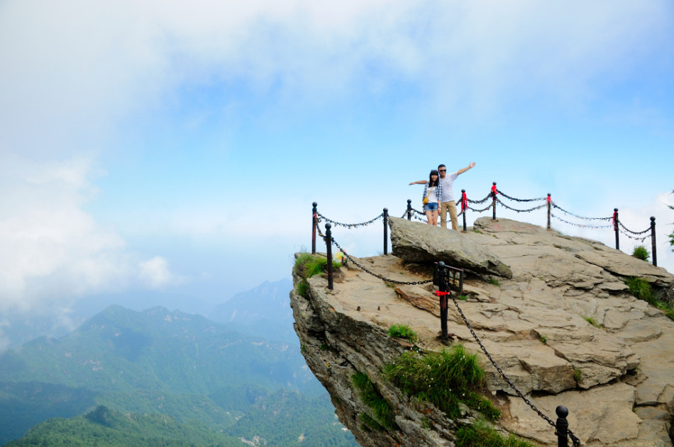 太白山人口_太白山风景图片(3)