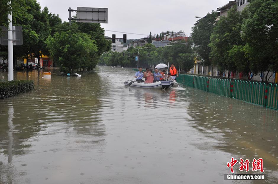 丽水市区有多少人口_浙江丽水遭遇暴雨突袭 多处群众受洪水围困(3)