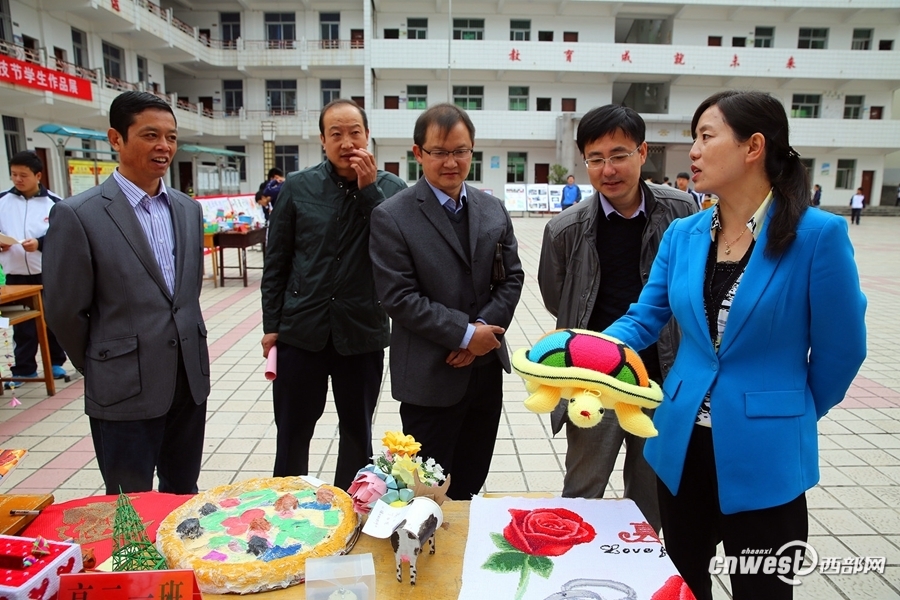 在校高中生能转中专艺校么?-在校高中生想转去