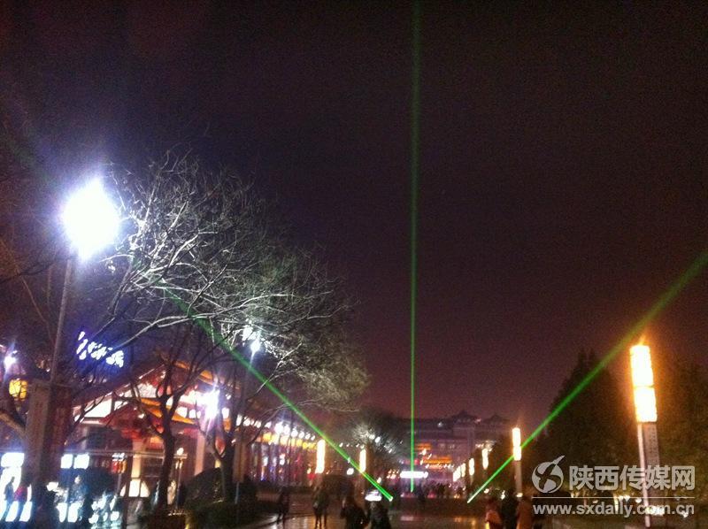 激光笔原理图片 21340_3966973_628655.jpg