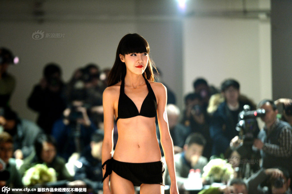 职高在校的女生可以参军吗?必须高中毕业才可