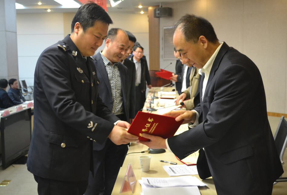 哪位大哥知道从咸阳秦都区到西安丰裕口该怎么