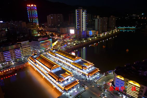 凤县人口_凤县地图