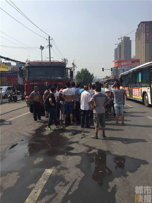 南郊现在人口_绵阳南郊机场图片(2)