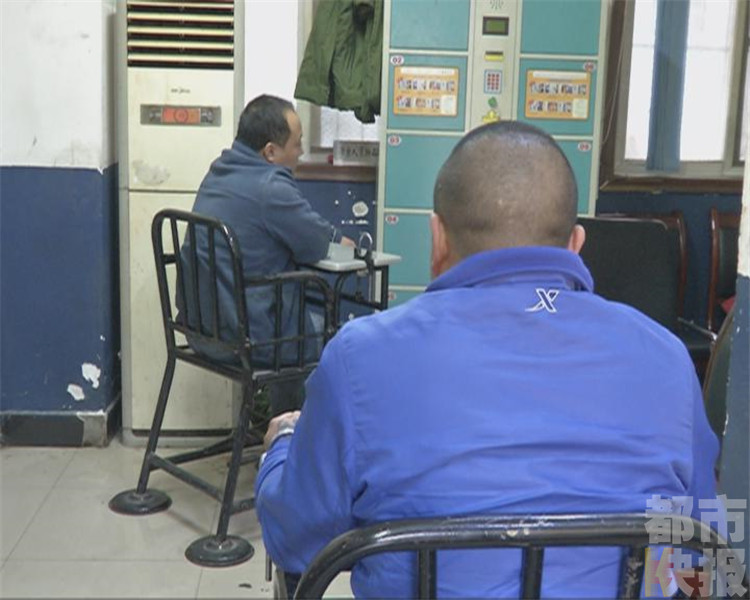 偷过东西被抓没拘留罚了款会影响出国吗 在派