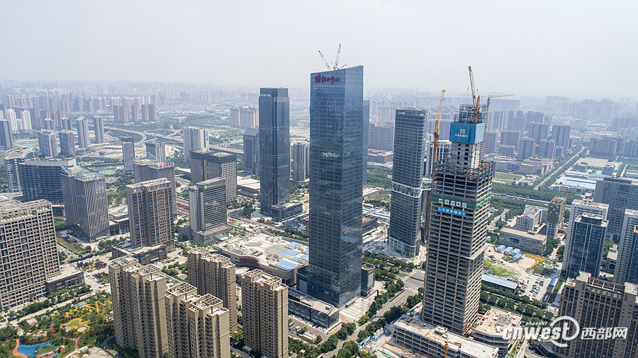西安第一高楼1300米,中国5462亿米大厦图片 航拍带你看270米"西北第一高楼"