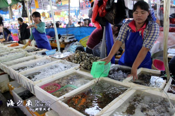 友谊下岗职工海鲜广场_在车间玩下岗女工图_玩下岗女工肥白挺动(3)