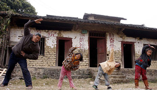 刘武屯人口_汉武大帝刘武剧照(2)