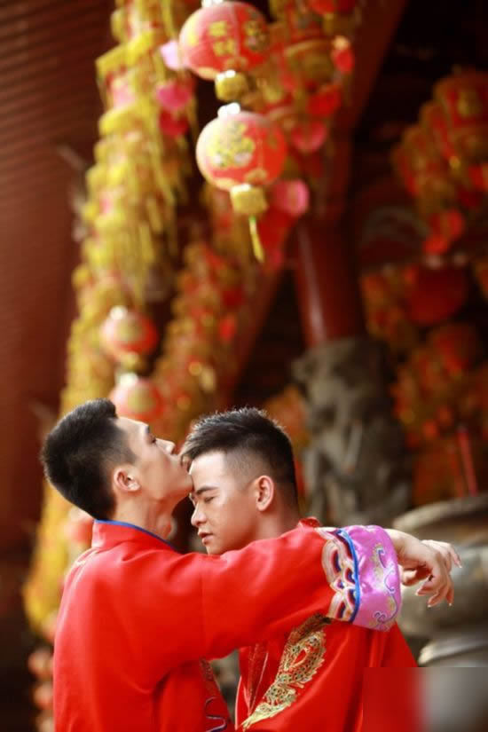 gay婚纱