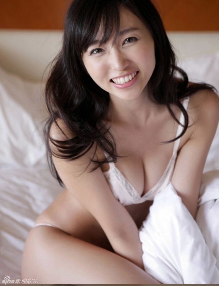 小天跟扬伯母和唐伯母 干完大伯母又上二伯母
